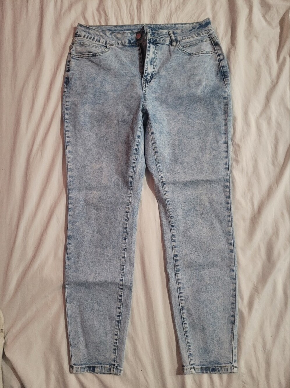 Light Blue Women's Jeans - Classic Straight Leg